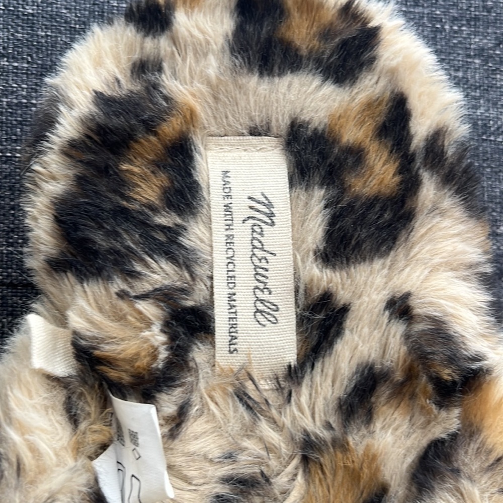 Madewell Women's Crisscross Slippers in Leopard Faux Fur sz 6 - Picture 4 of 10